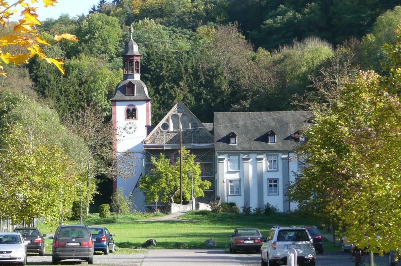 Ferienwohnung Sayn Bei Koblenz Бендорф Екстериор снимка