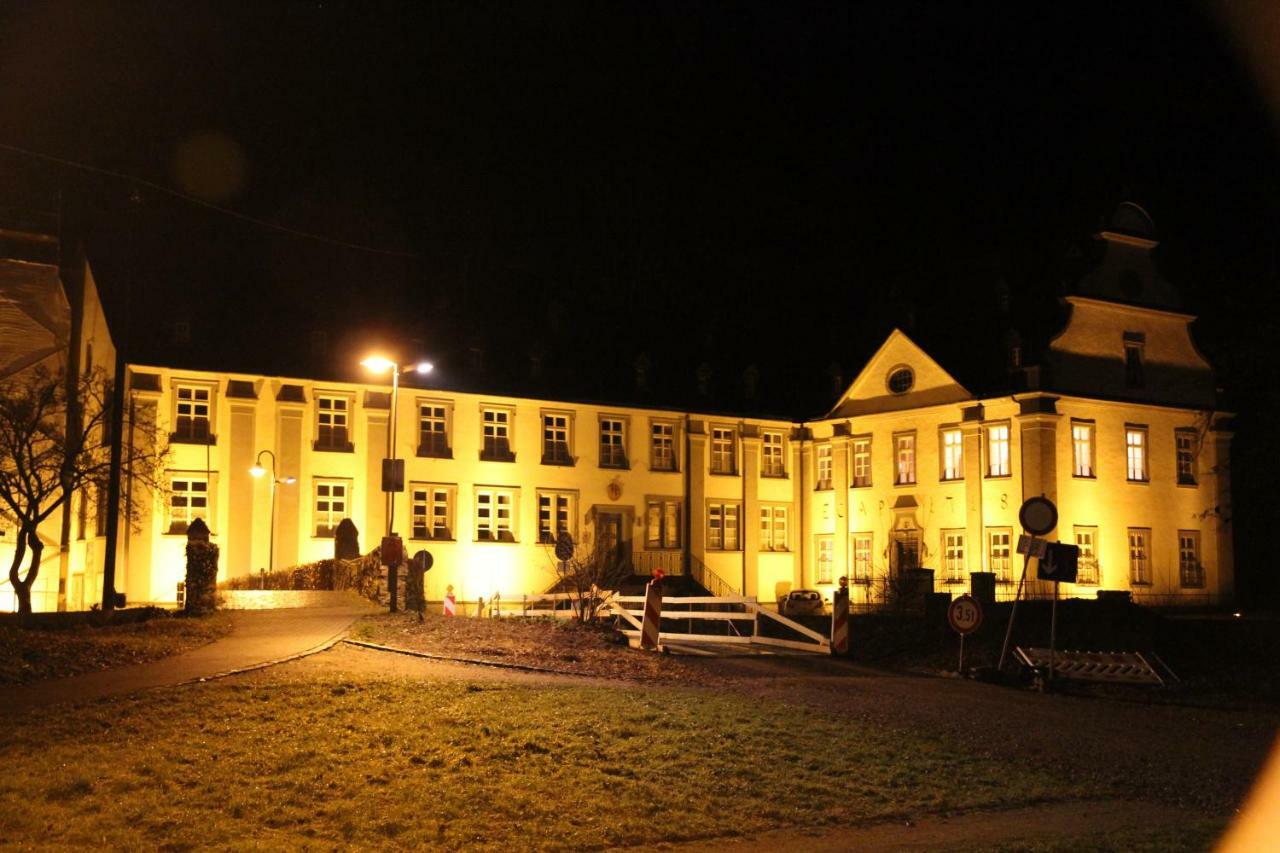 Ferienwohnung Sayn Bei Koblenz Бендорф Екстериор снимка